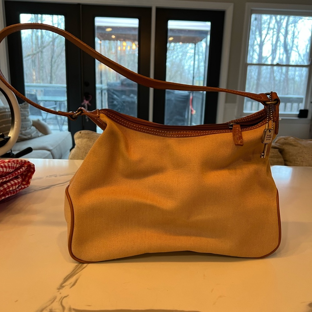 Fossil purse